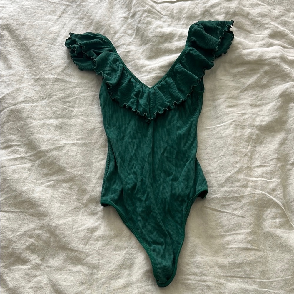 Wilfred Aritzia green ruffle bodysuit